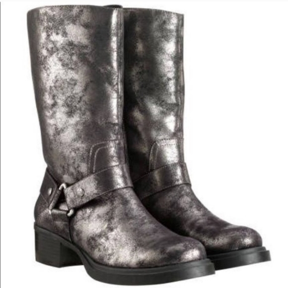 Sz7.5 Simply Vera Wang Metallic Silver & Black Boots - Picture 2 of 16